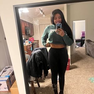 Meet your Posher, Candace